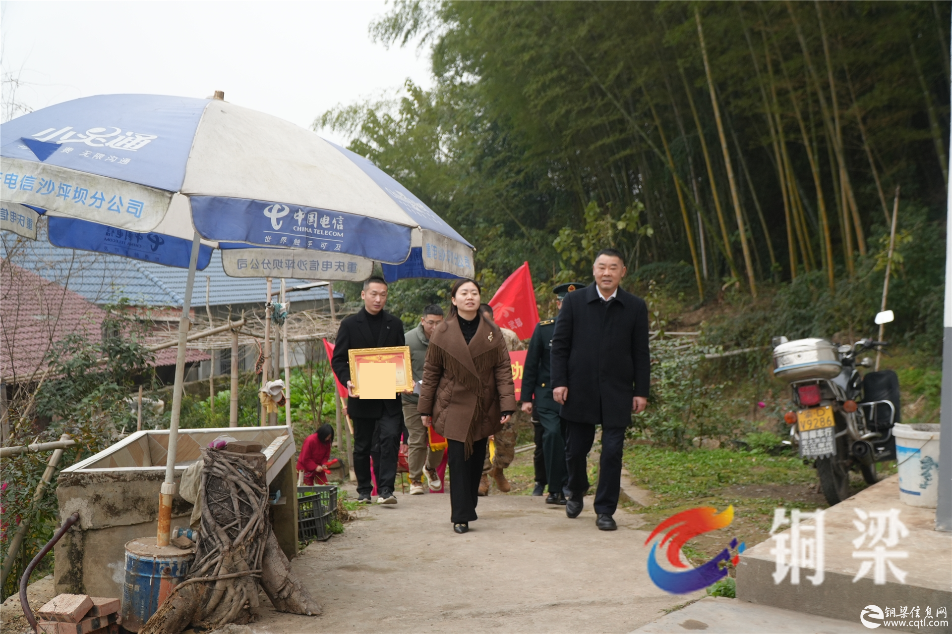 一人立功，全家光荣！铜梁区走访慰问荣立“三等功”现役军人家庭